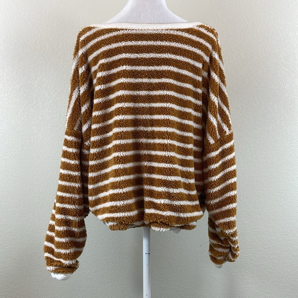 Free People brown and white stripe fuzzy long sleeve sweater size medium - Picture 5 of 9